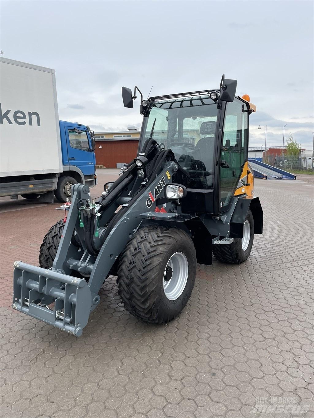 GiANT G3500 X-TRA Skid steer mini utovarivači