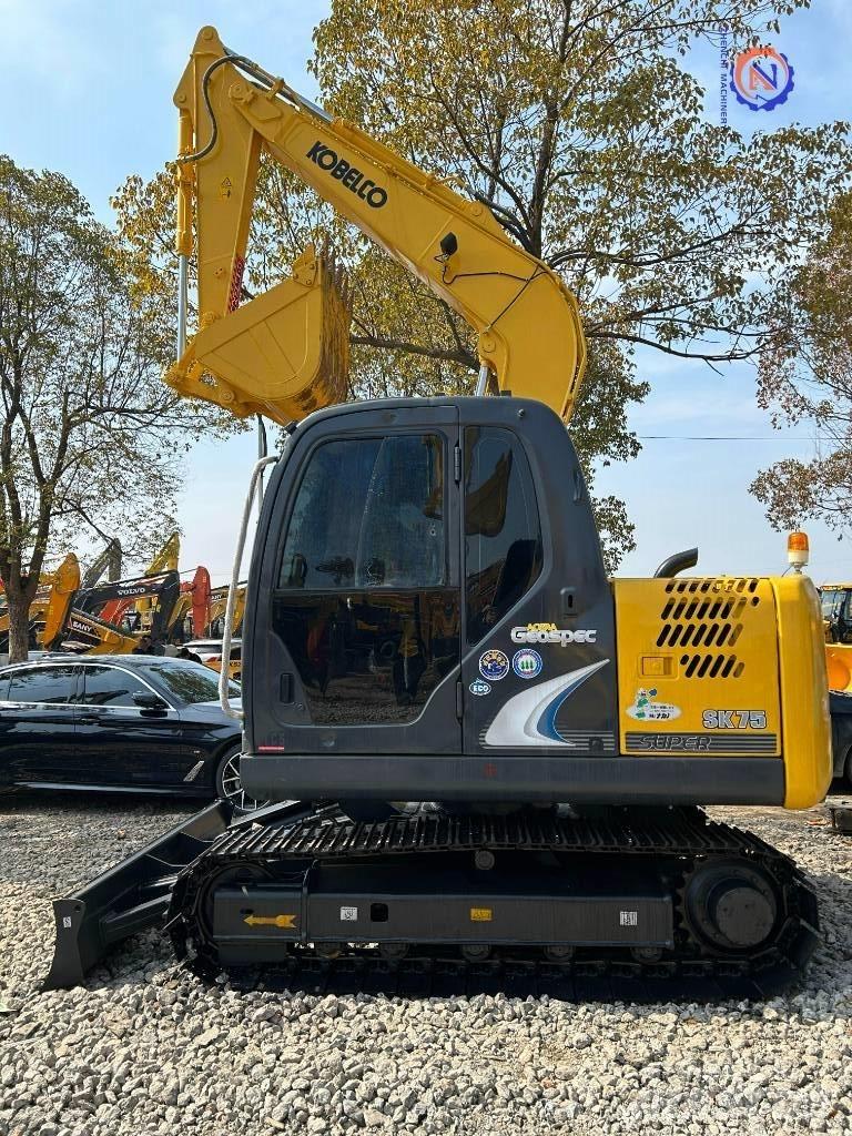 Kobelco SK 75 Bageri guseničari