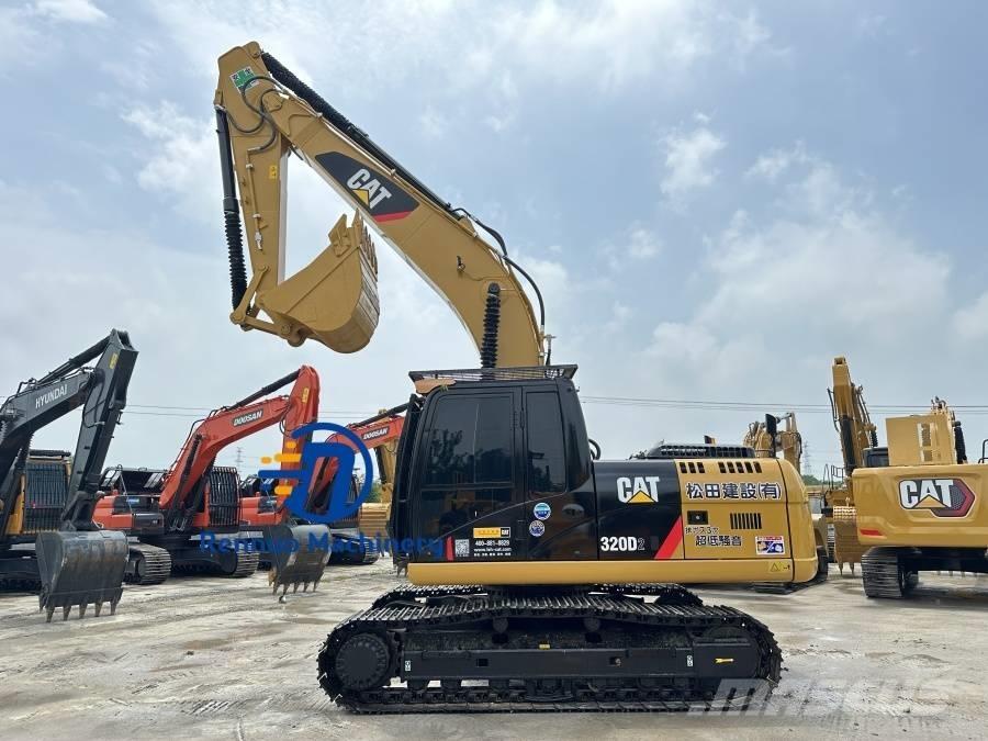 CAT 320 D2 Bageri guseničari