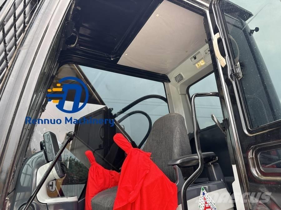 CAT 320 D2 Bageri guseničari