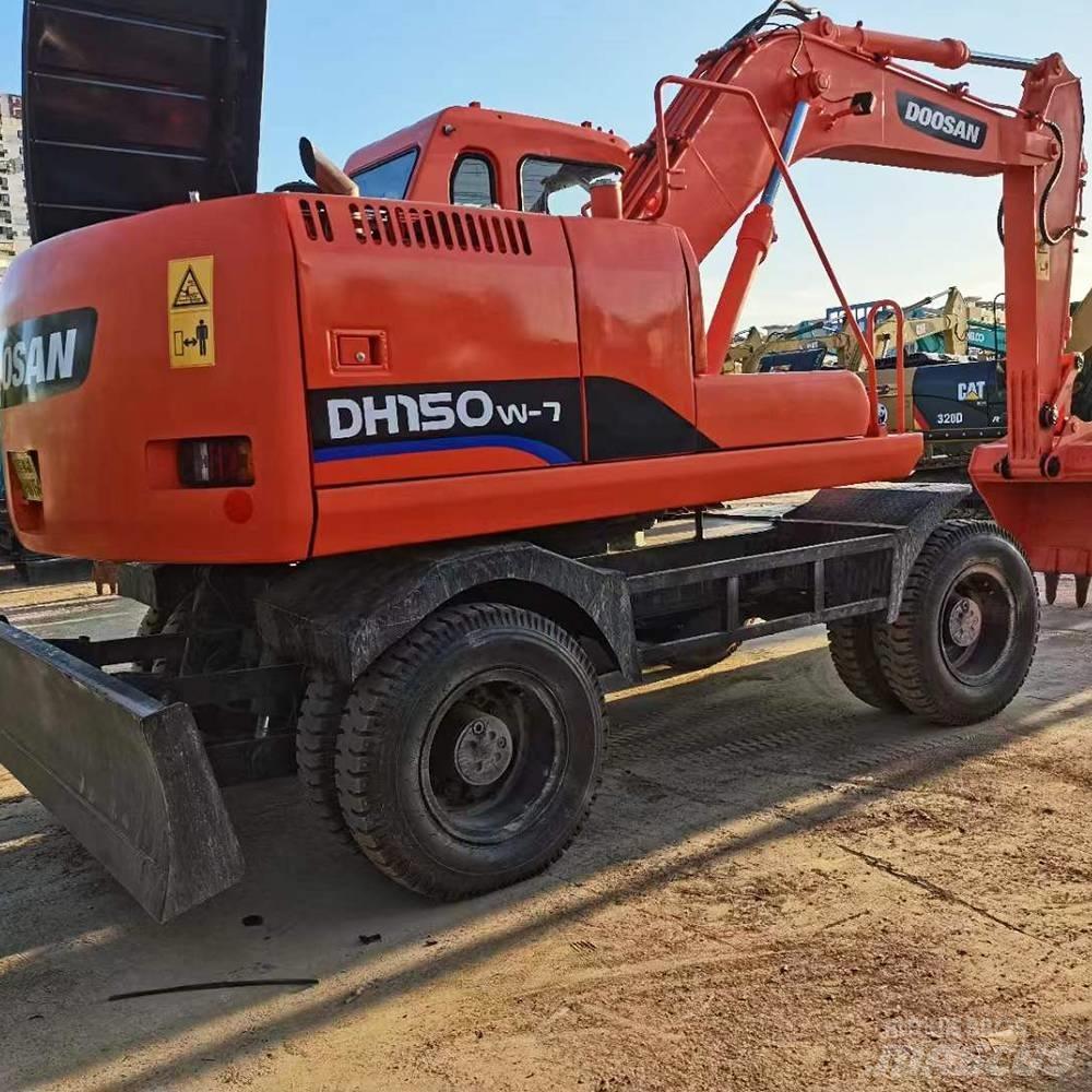 Doosan 150 W-7 Bageri točkaši