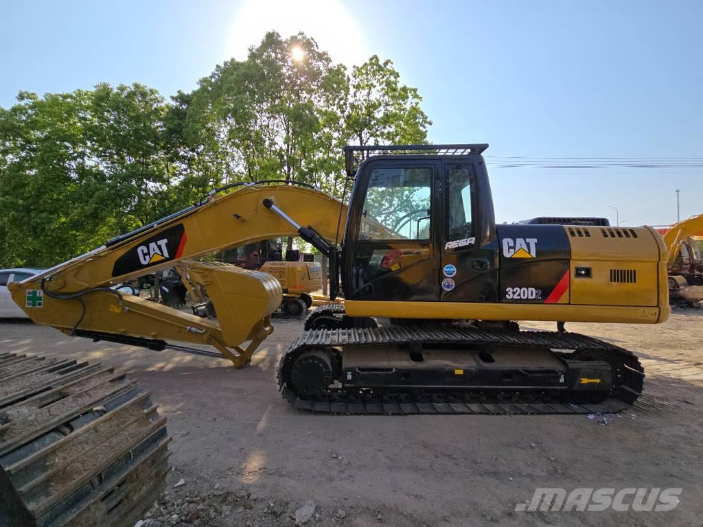 CAT 320D2 Bageri guseničari