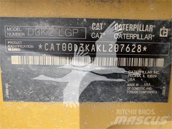 CAT D3K2 LGP Buldožeri guseničari