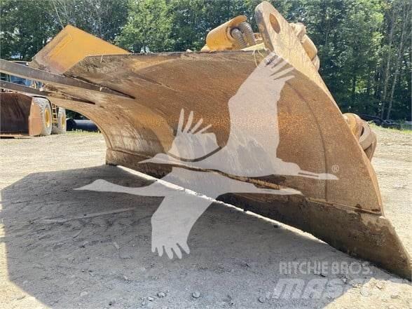 CAT D7E Buldožeri guseničari