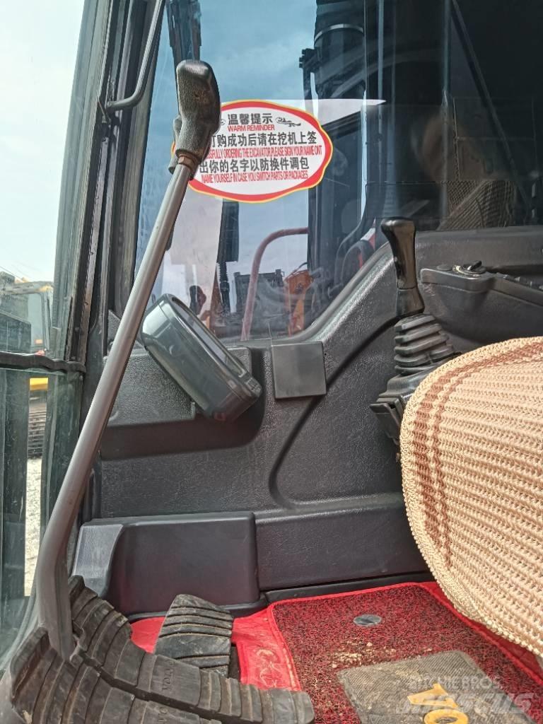 Volvo EC 240 Bageri guseničari