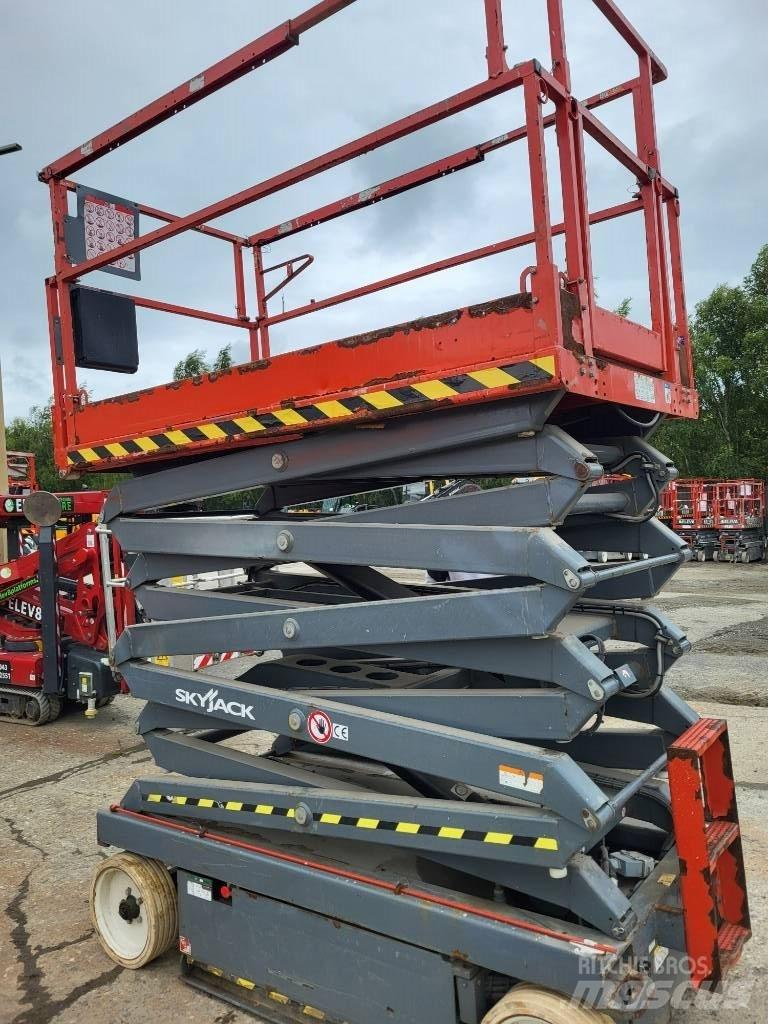 SkyJack 46/32 Makazaste platforme