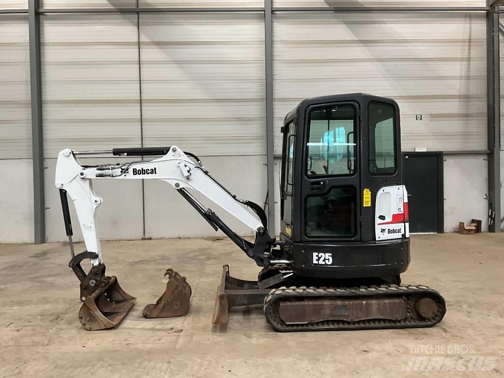 Bobcat E 25 Mini bageri < 7t