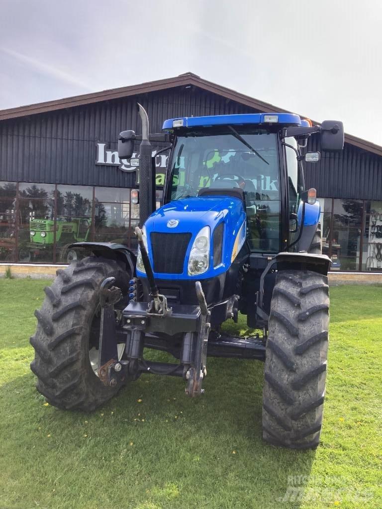 New Holland TS 115 A Traktori