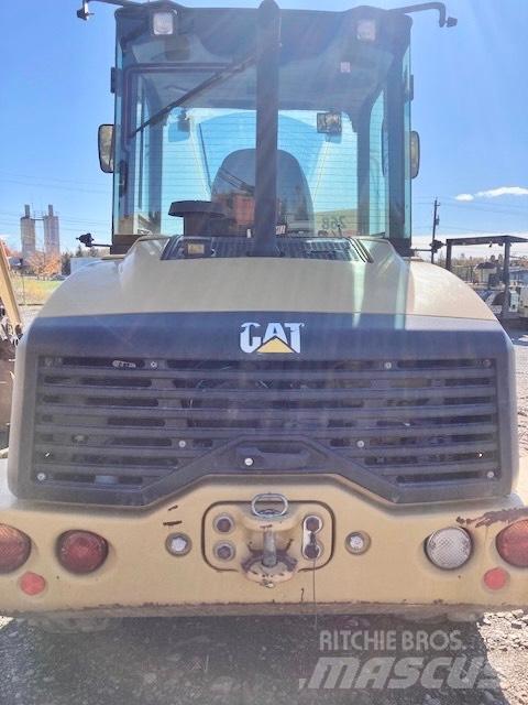 CAT 908 M Utovarivači na točkove