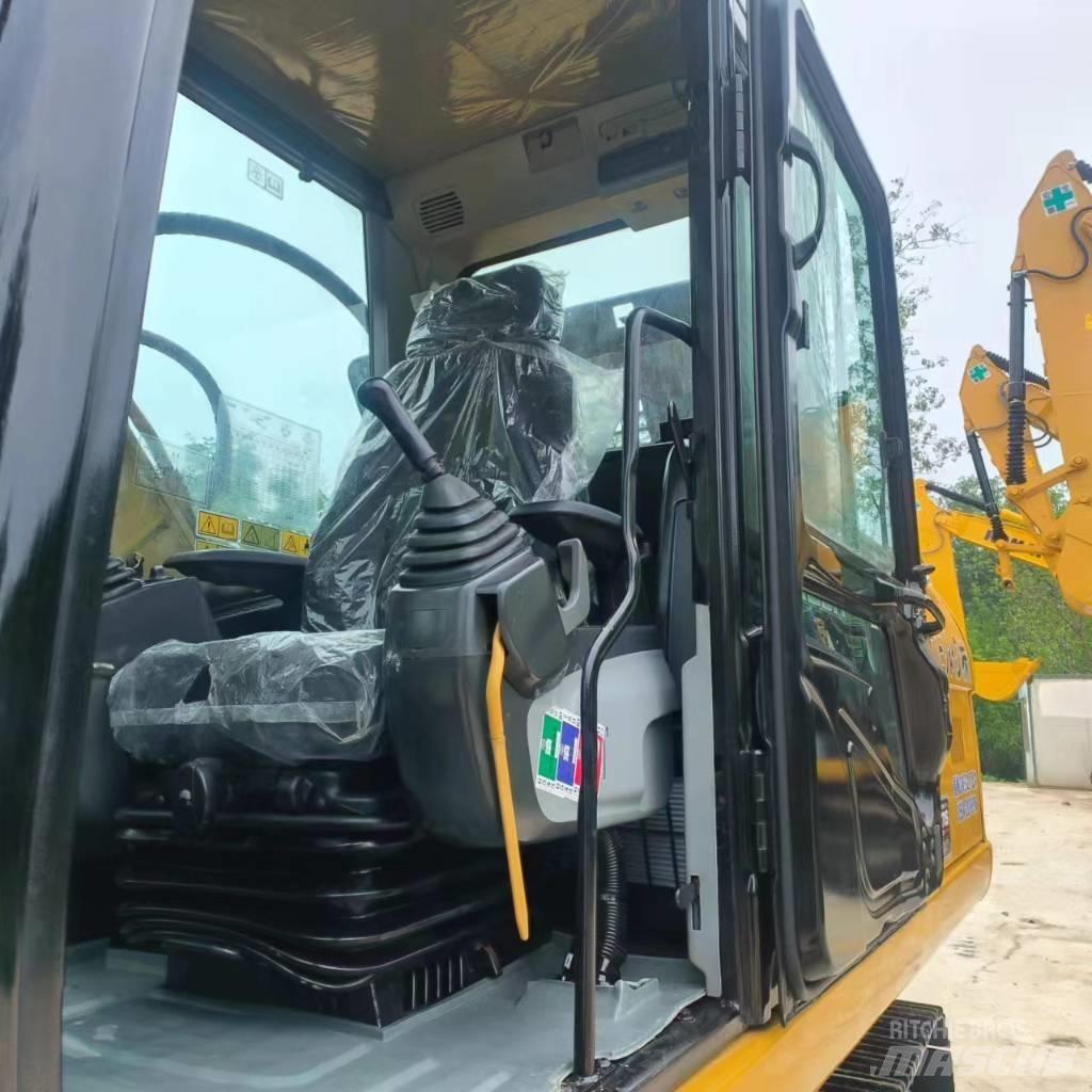 CAT 320 D 2 Midi bageri 7t – 12t