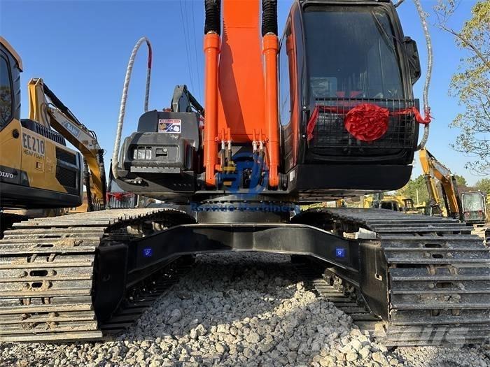 Hitachi ZX 200 Bageri guseničari