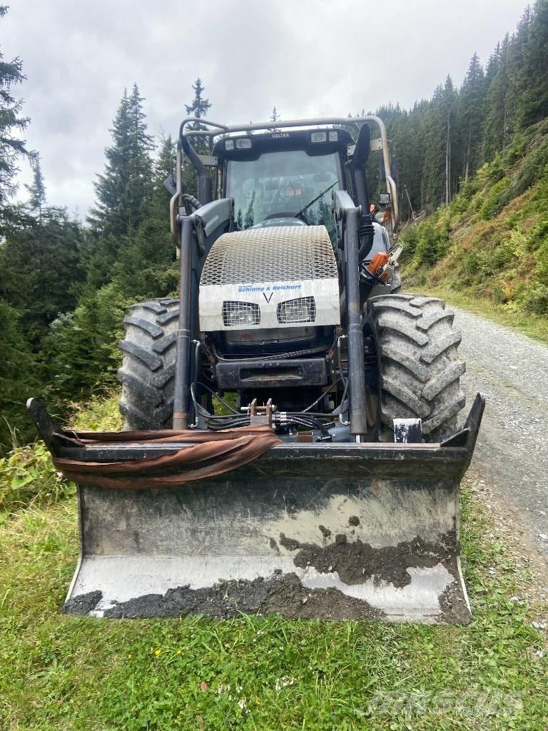 Valtra T 162 Šumarski traktori