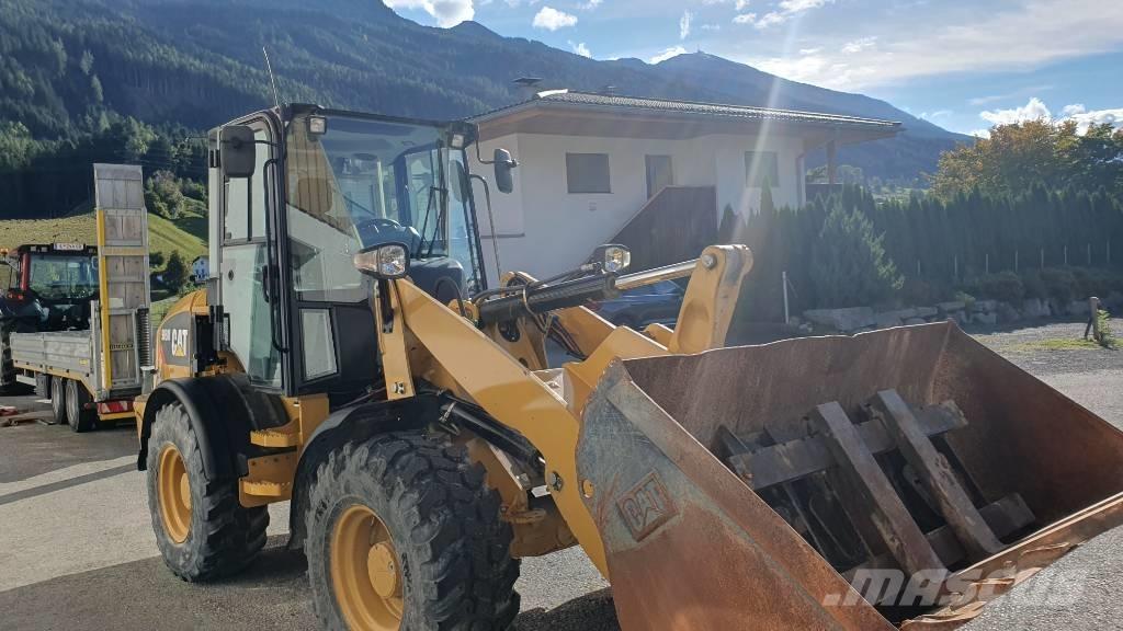 CAT 908 M Utovarivači na točkove