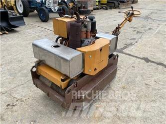 CASE Vibromax W 70 Valjci sa duplim bubnjem