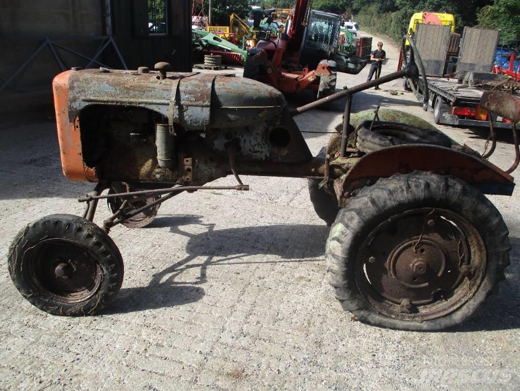Allis-Chalmers B Traktori