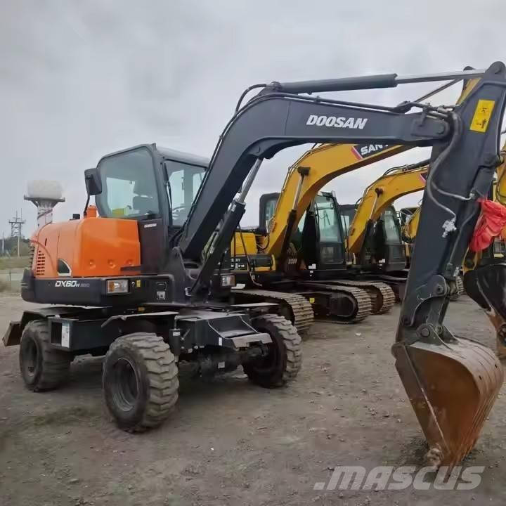Doosan DX 60W Bageri točkaši