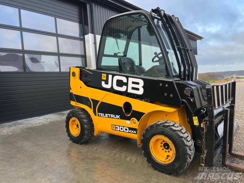 JCB TLT 30 D Teleskopski viljuškari