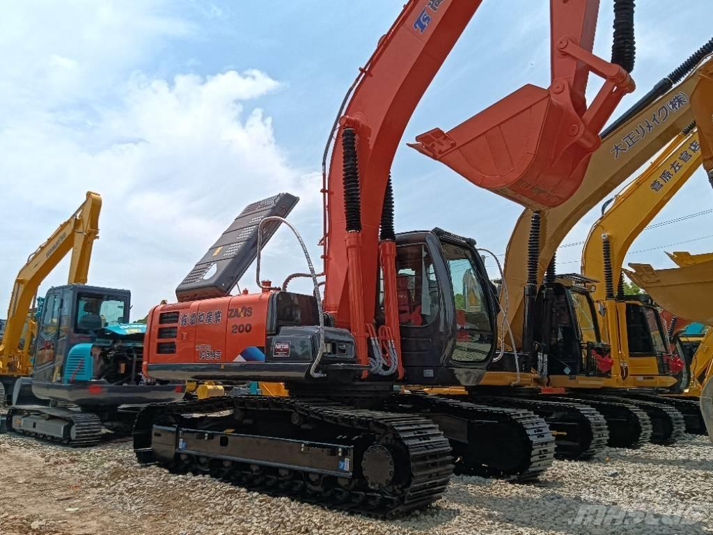 Hitachi ZX 200 Midi bageri 7t – 12t