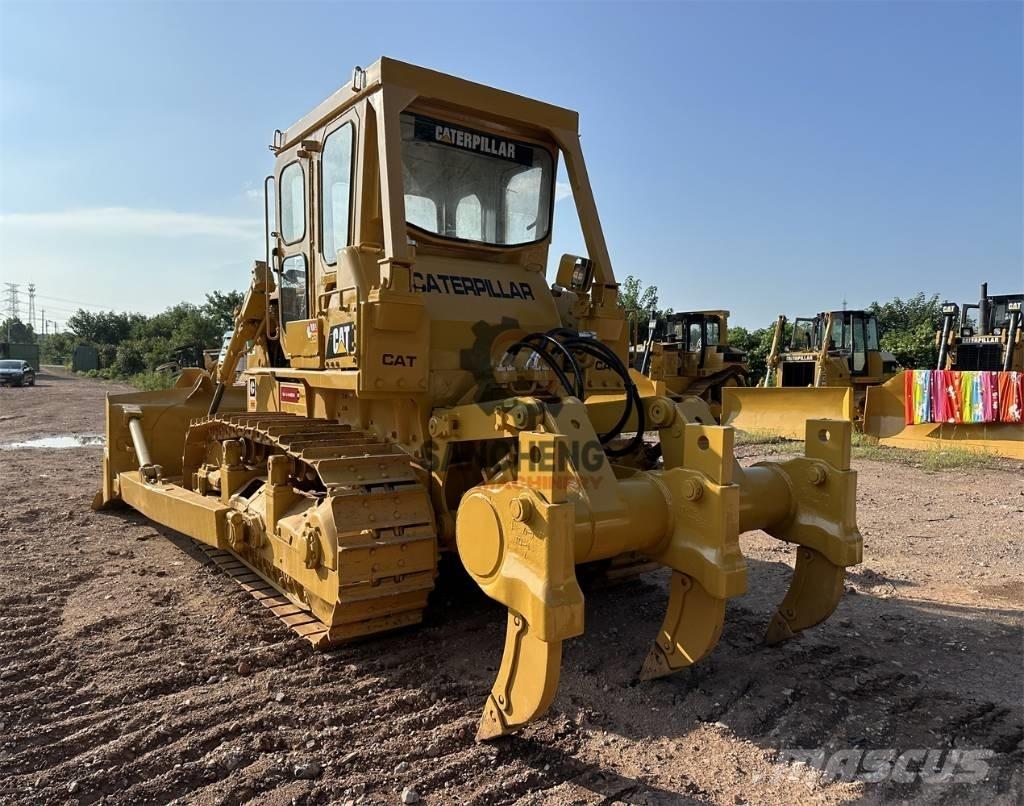 CAT D7G Buldožeri guseničari