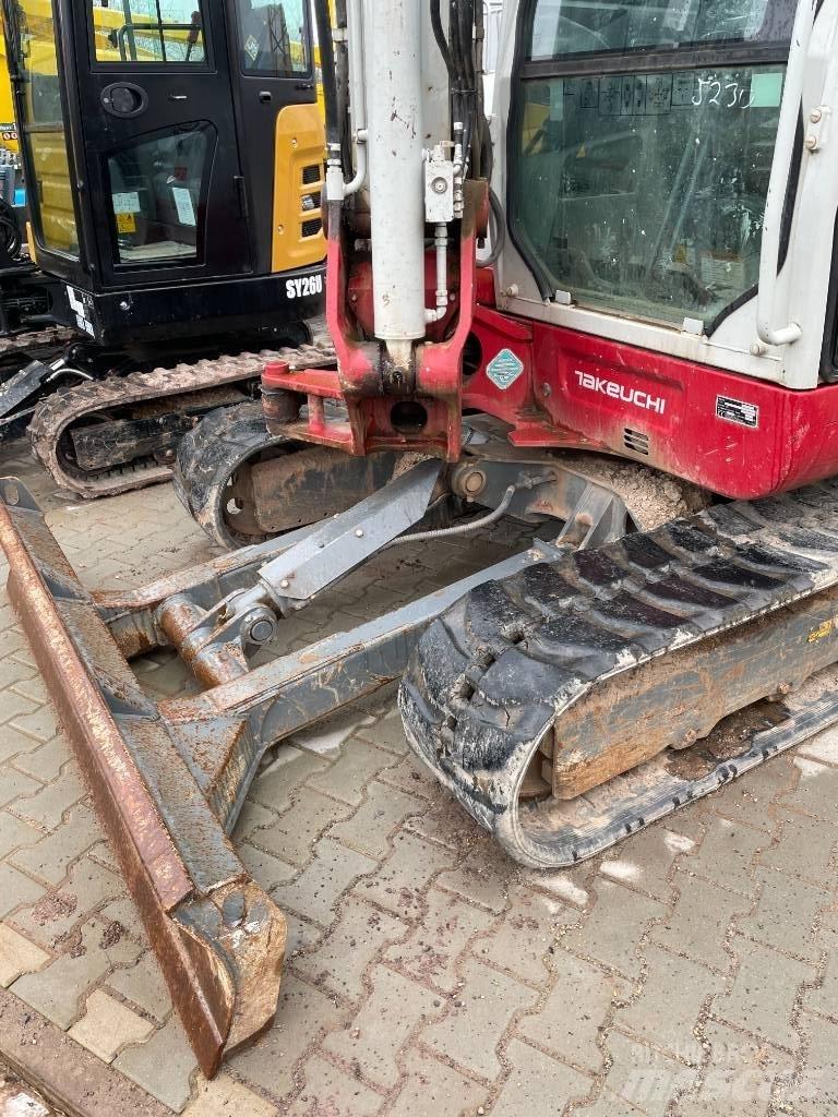 Takeuchi TB 260 Mini bageri < 7t