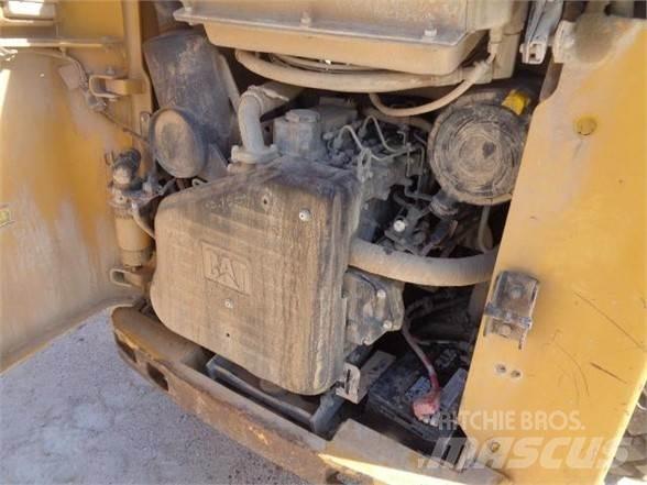 CAT 252B3 Skid steer mini utovarivači
