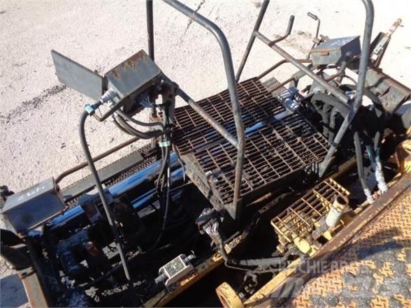 CAT AP-1000B Asfaltni finišeri