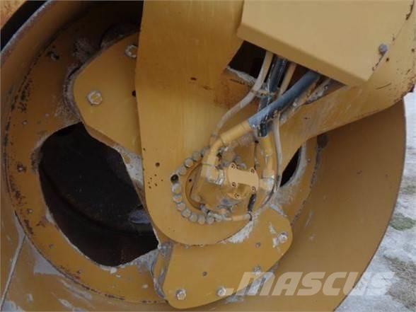 CAT CB-534DXW Valjci sa jednim bubnjem