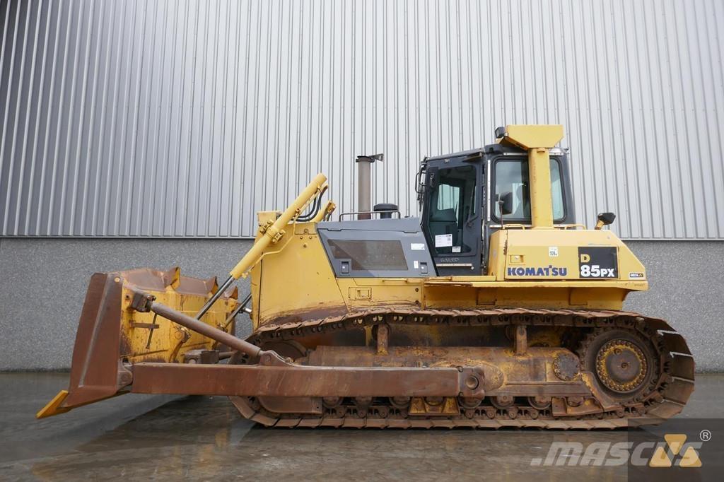 Komatsu D85PX-15 Buldožeri guseničari