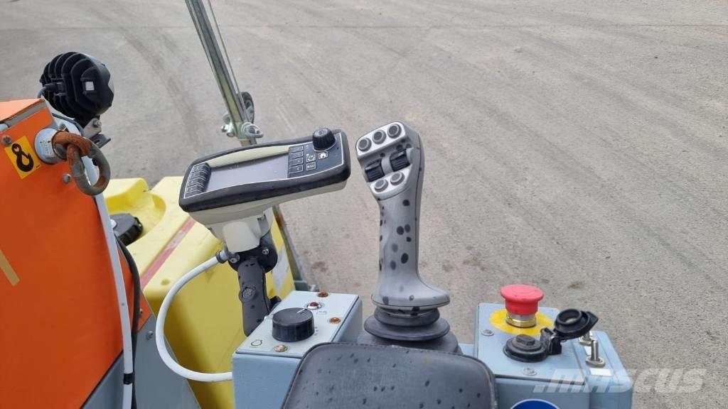  UNICUT 600 FLOOR SAW Testere za kamen i beton