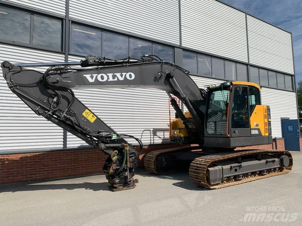 Volvo ECR235EL Bageri guseničari