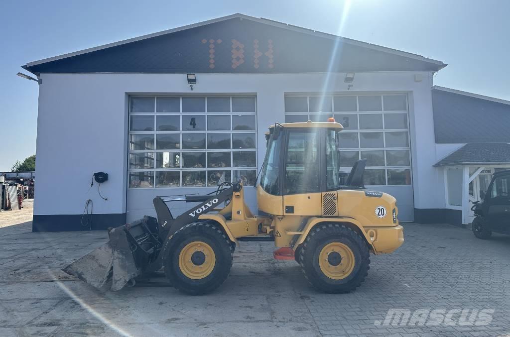 Volvo L 30 G Utovarivači na točkove