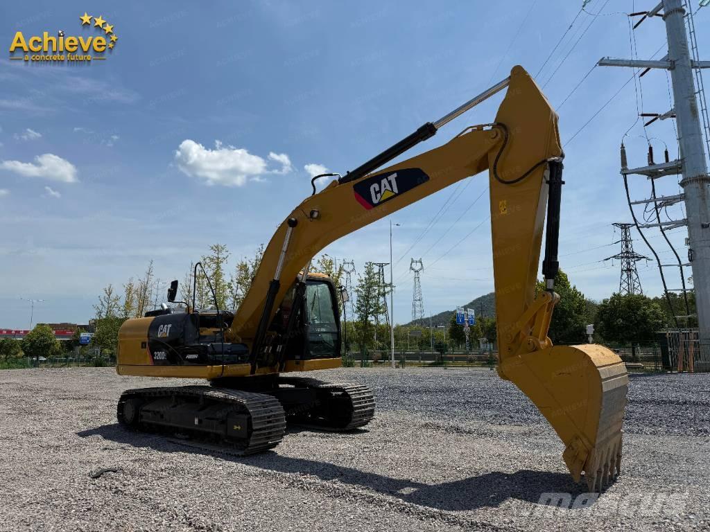 CAT 320 D2 Bageri guseničari
