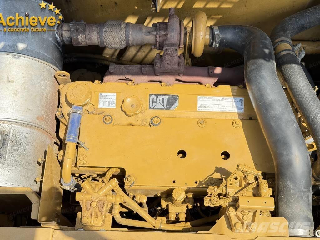 CAT 320 D2 Bageri guseničari