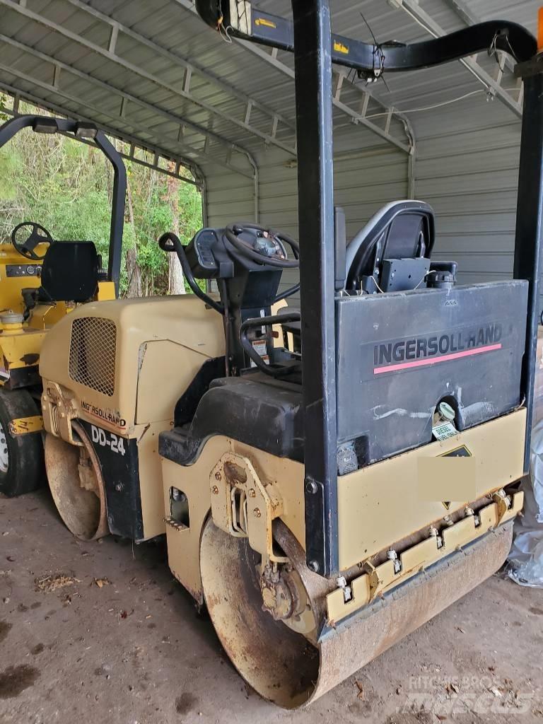 Ingersoll Rand DD 24 Valjci sa duplim bubnjem