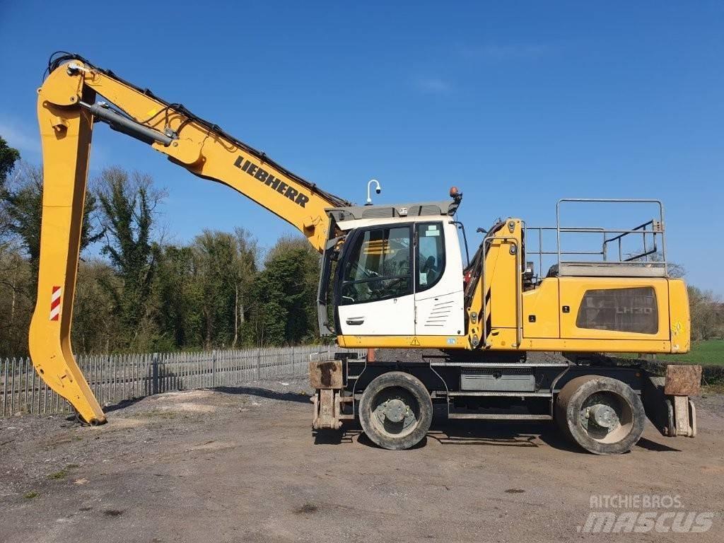 Liebherr LH 30 Bageri za prenos primarnih/sekundarnih sirovina