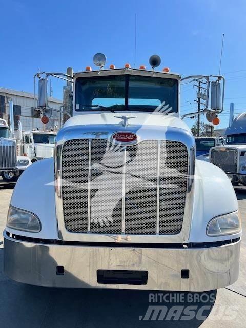 Peterbilt 384 Tegljači
