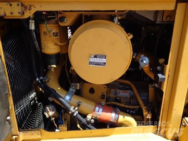 CAT D 6 R II Buldožeri guseničari