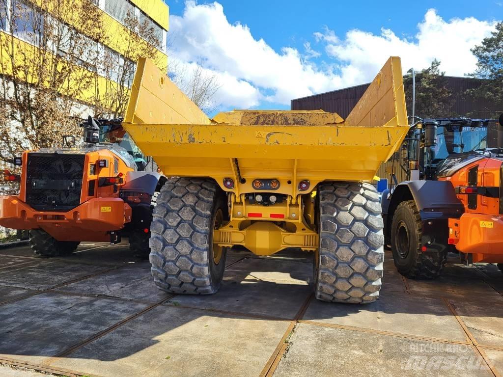 Bell B30E 4x4 Zglobni damperi