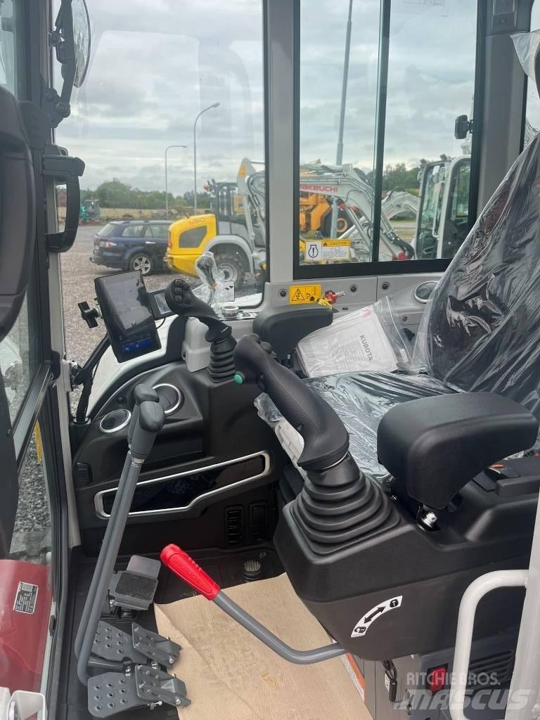 Takeuchi TB350R Mini bageri < 7t