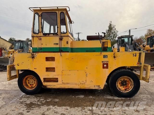 Hamm GRW 15 Gumeni valjci na točkovima