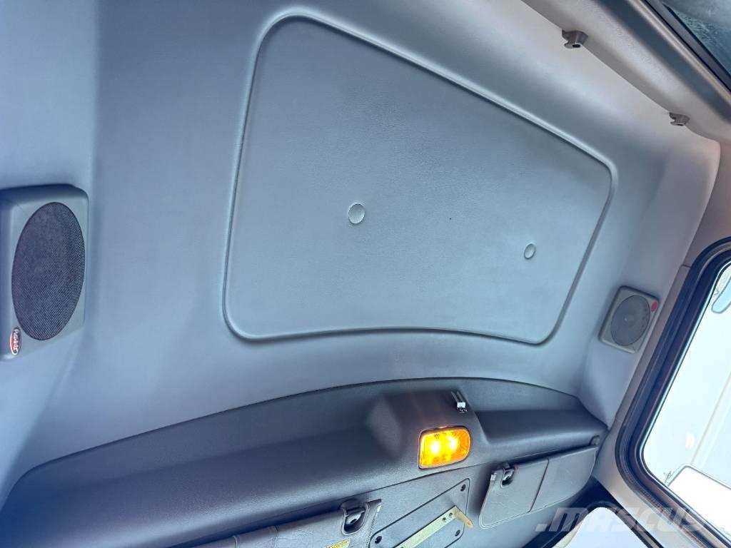 Peterbilt 348 Kiperi kamioni