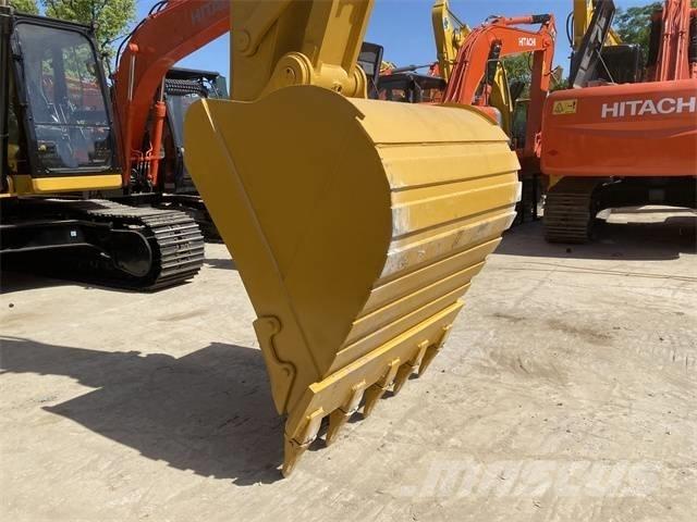 CAT 330 GC Bageri guseničari