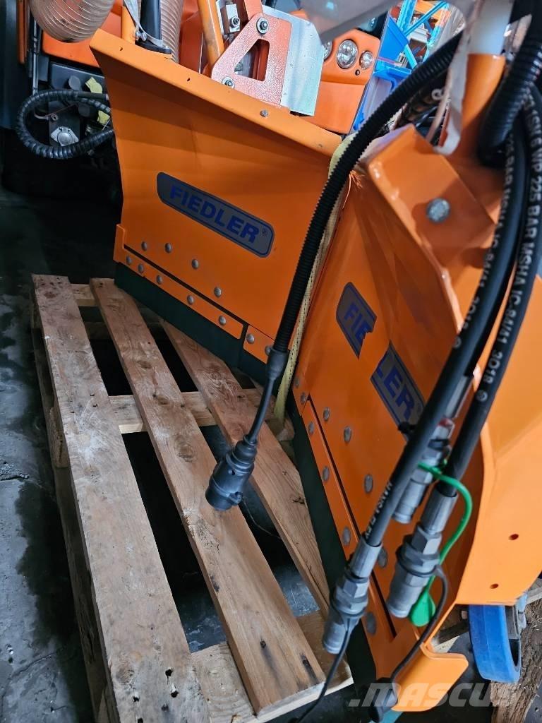 Holder C65 SC Vozila za prevoz opreme za rad