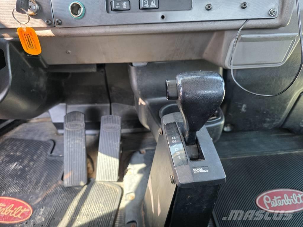 Peterbilt 335 Kamioni-šasije