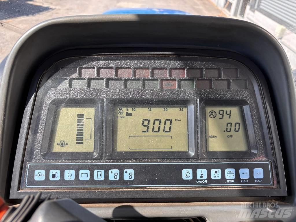 New Holland TM 190 Traktori
