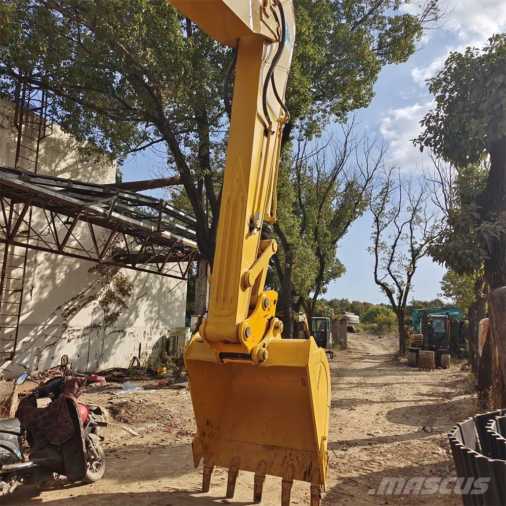 Komatsu PC 240 Bageri guseničari