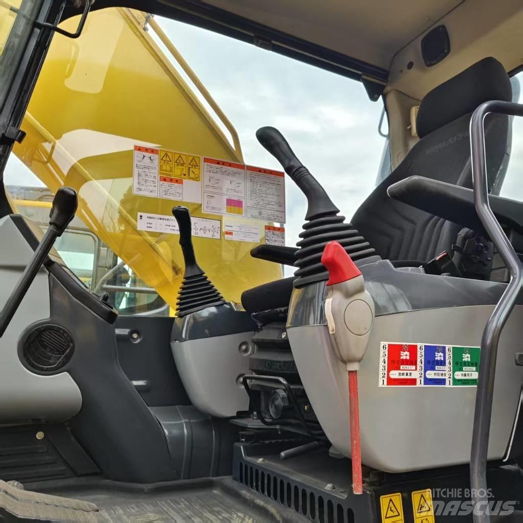 Komatsu PC 220-8 Bageri guseničari