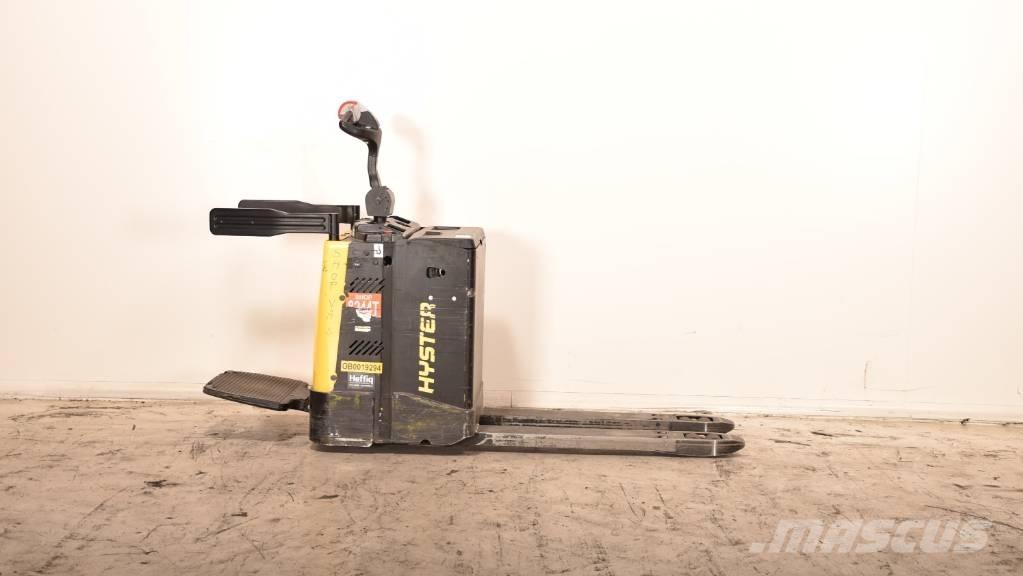 Hyster P 2.0 S Nisko podizni električni viljuškar sa stajalištom