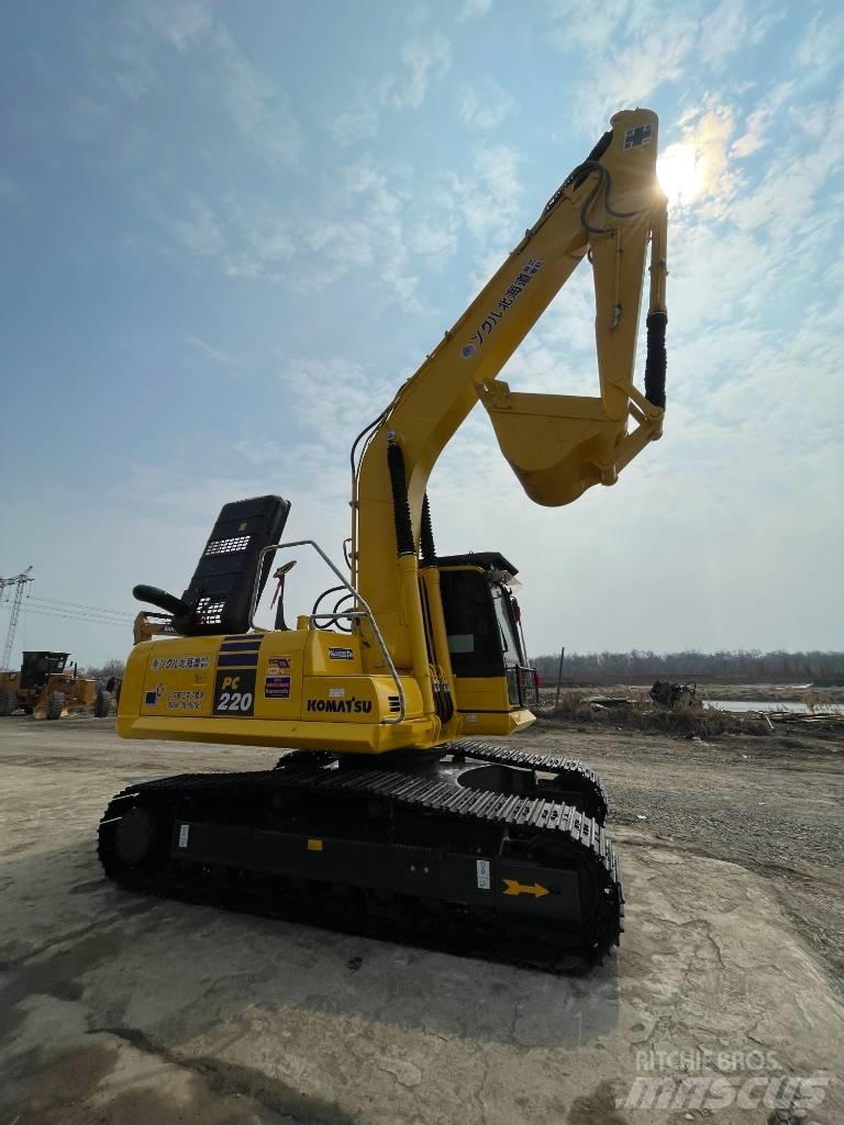 Komatsu PC220-8 Bageri guseničari