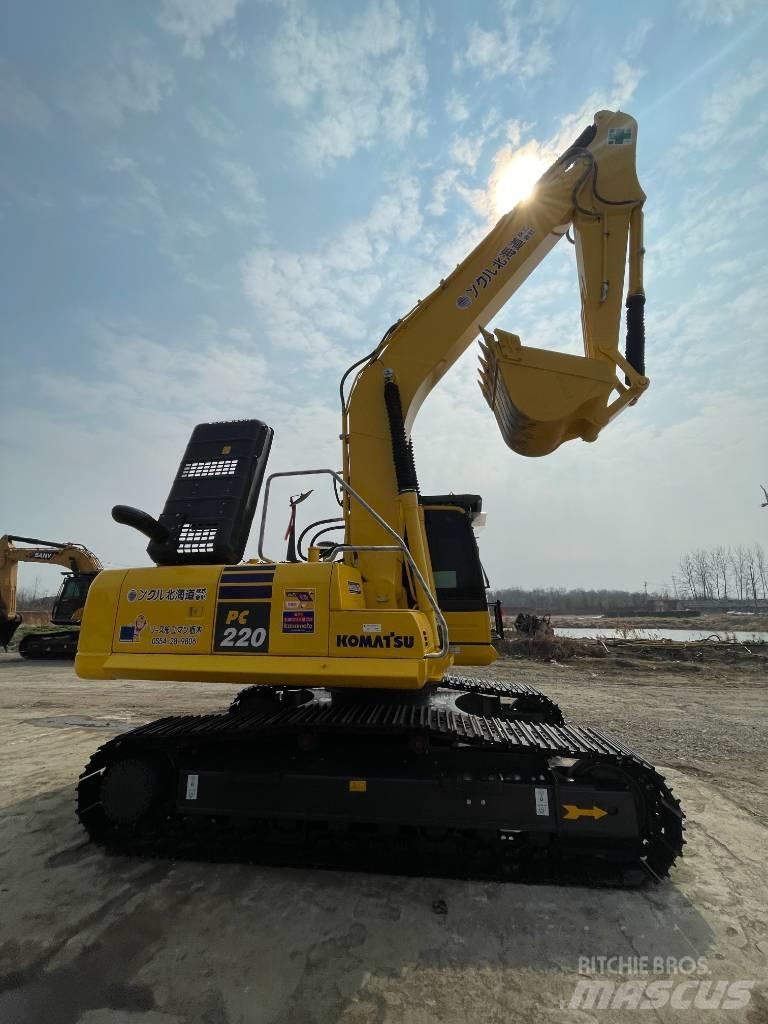 Komatsu PC220-8 Bageri guseničari